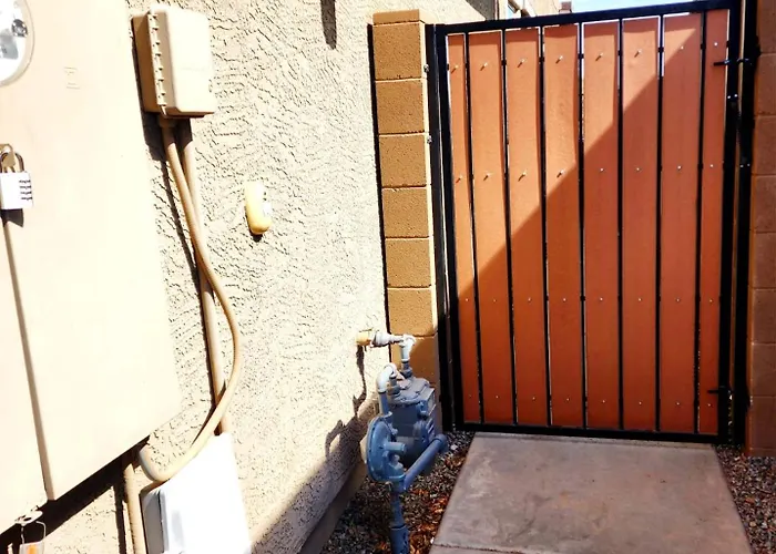 Cozy & Luxe In * Queen Creek